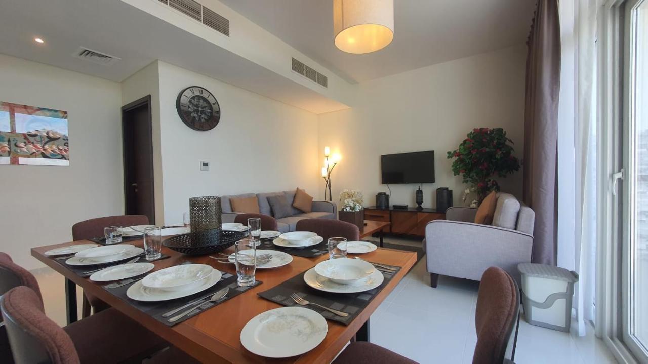 דובאי Spacious Villa With Bbq Area מראה חיצוני תמונה